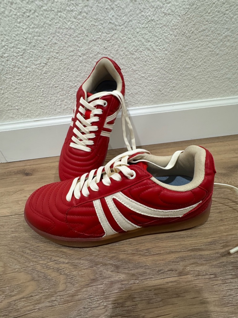 Steve Madden Red and White Low-Top Sneaker